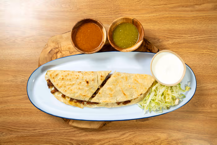 Quesadilla Al Pastor