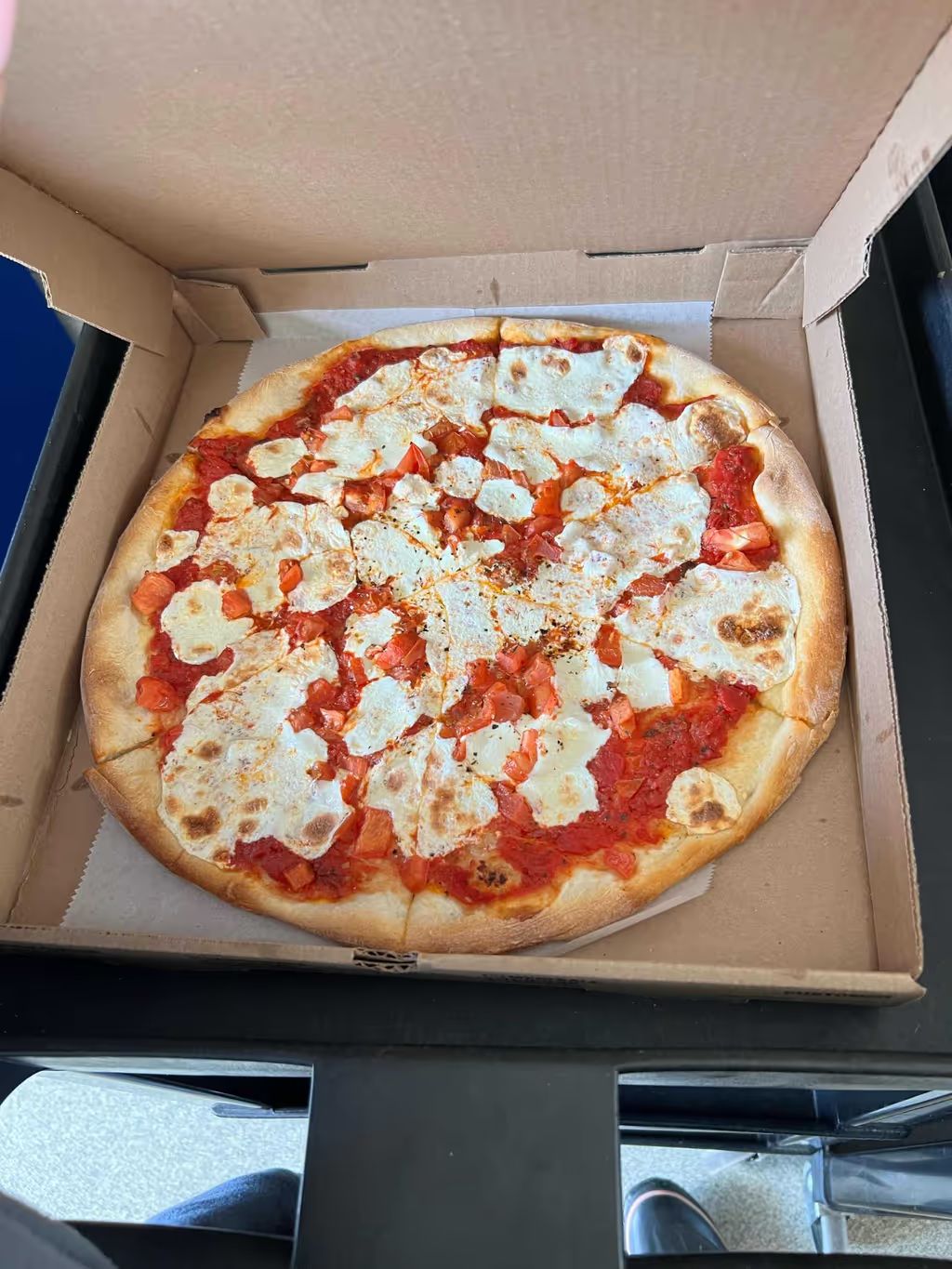 14" Margherita Pizza at Mama’s Pizza Express (Huntersville) in Huntersville, NC 28078 | YourMenu® Online Ordering
