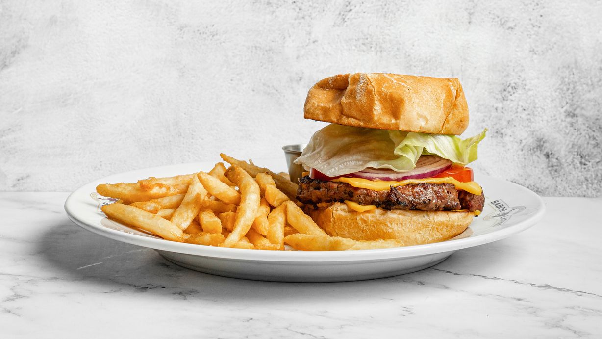 HAMBURGUESA CON QUESO at Sabor Latino Restaurant | Boynton Beach in Boynton Beach, FL 33426 | YourMenu® Online Ordering