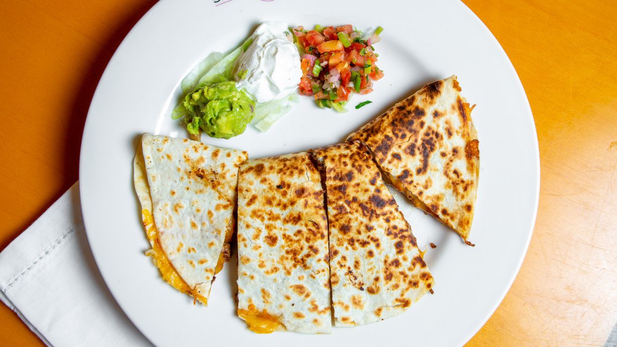 QUESADILLA DE VEGETALES at Sabor Latino Restaurant | Boynton Beach in Boynton Beach, FL 33426 | YourMenu® Online Ordering