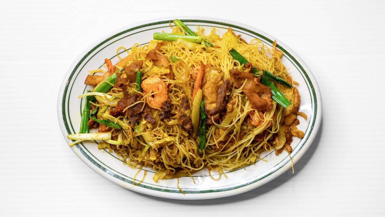 Combination Singapore Noodles at King Kong Restaurant in Adelphi, MD 20783 | YourMenu® Online Ordering