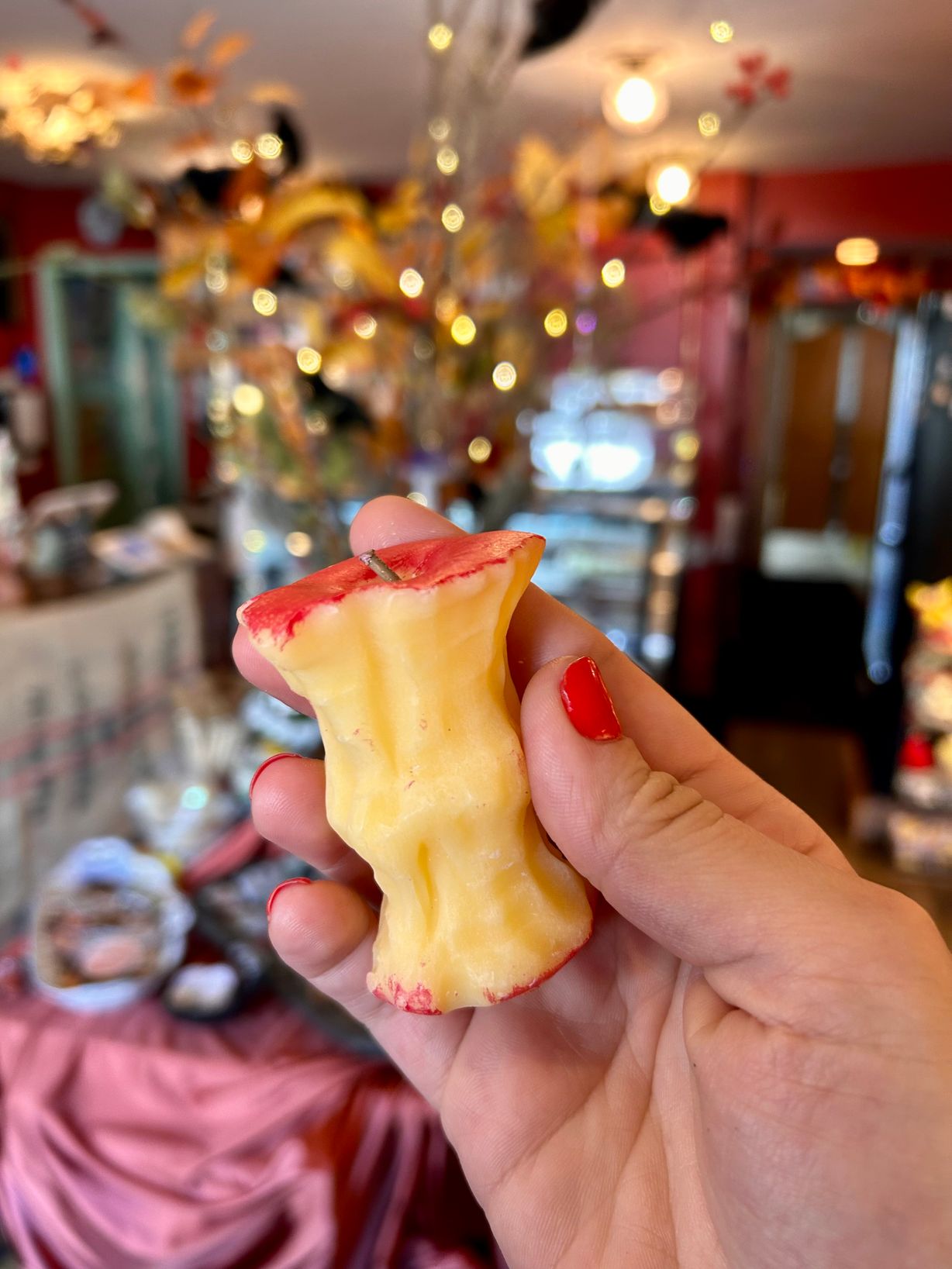 APPLE CANDLE CORE at Meadowlark Bakery & Cafe in WARMINSTER, PA 18974 | YourMenu® Online Ordering