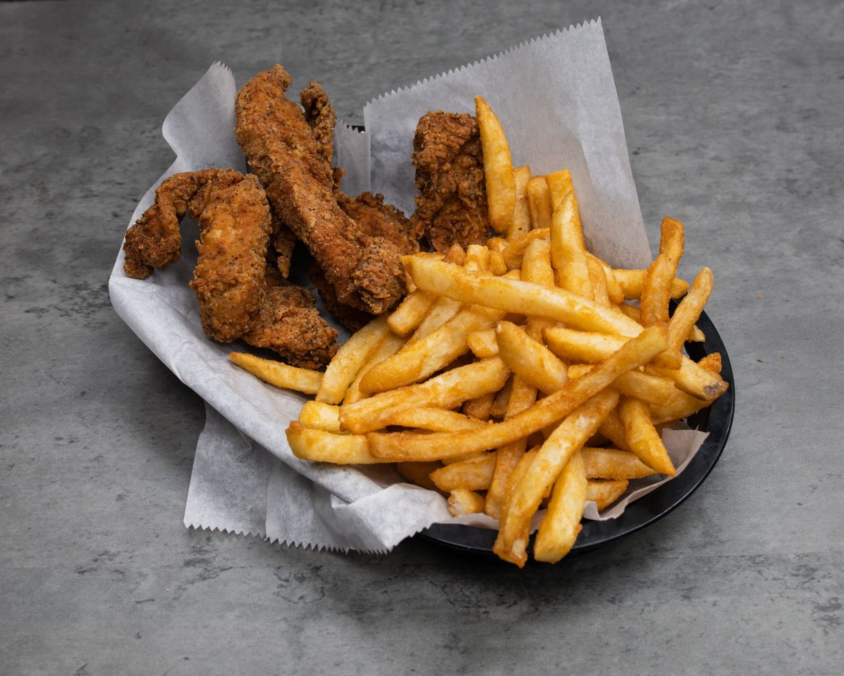 5 Tenders at Sweet Mama's Restaurant in Orlando, FL 32832 | YourMenu® Online Ordering