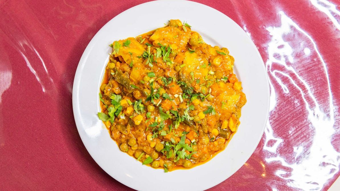 Chicken Curry at Zaiqa Restaurant and Grill in HANOVER, MD 210761433 | YourMenu® Online Ordering