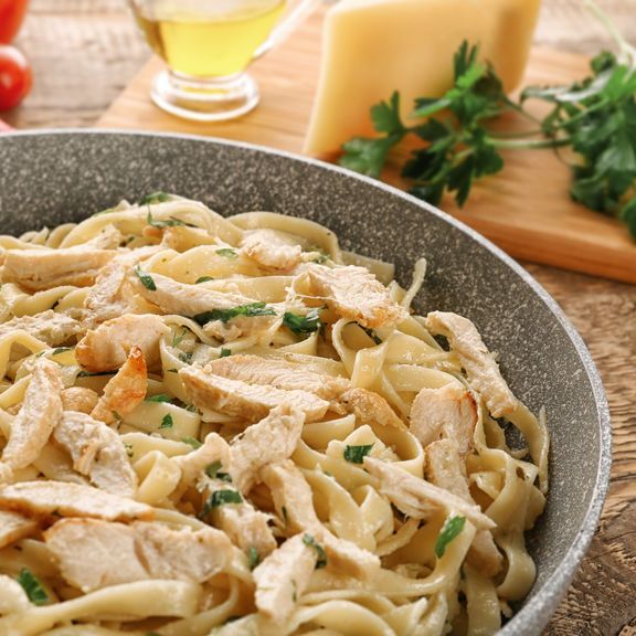 Fettuccine Alfredo with Chicken Party of 10 at Carmine's Pizza Downtown in DALLAS, TX 75201 | YourMenu® Online Ordering