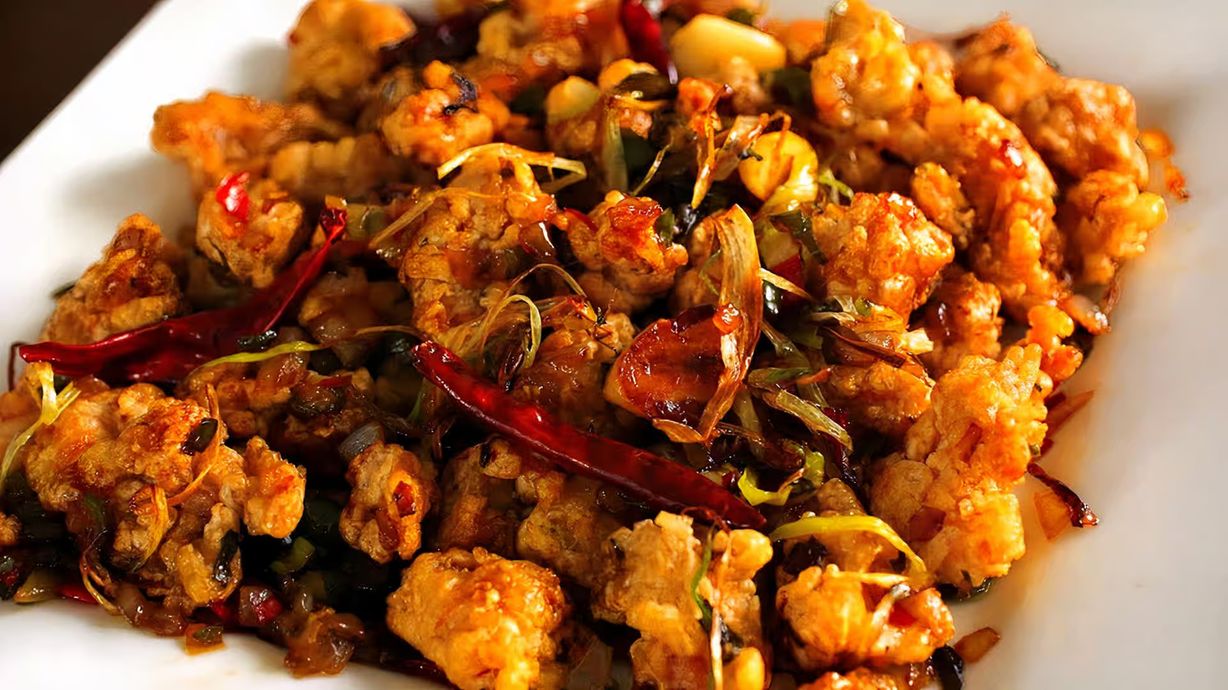Hot Garlic Chicken at Everest Restaurant and Bar in Manchester, NH 03101 | YourMenu® Online Ordering