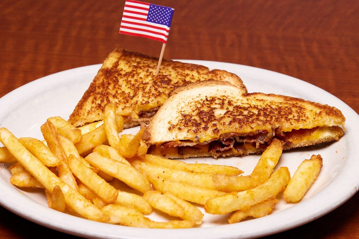 Kids Grilled Cheese at Boulevard Diner in Port St. Lucie, FL 34984 | YourMenu® Online Ordering