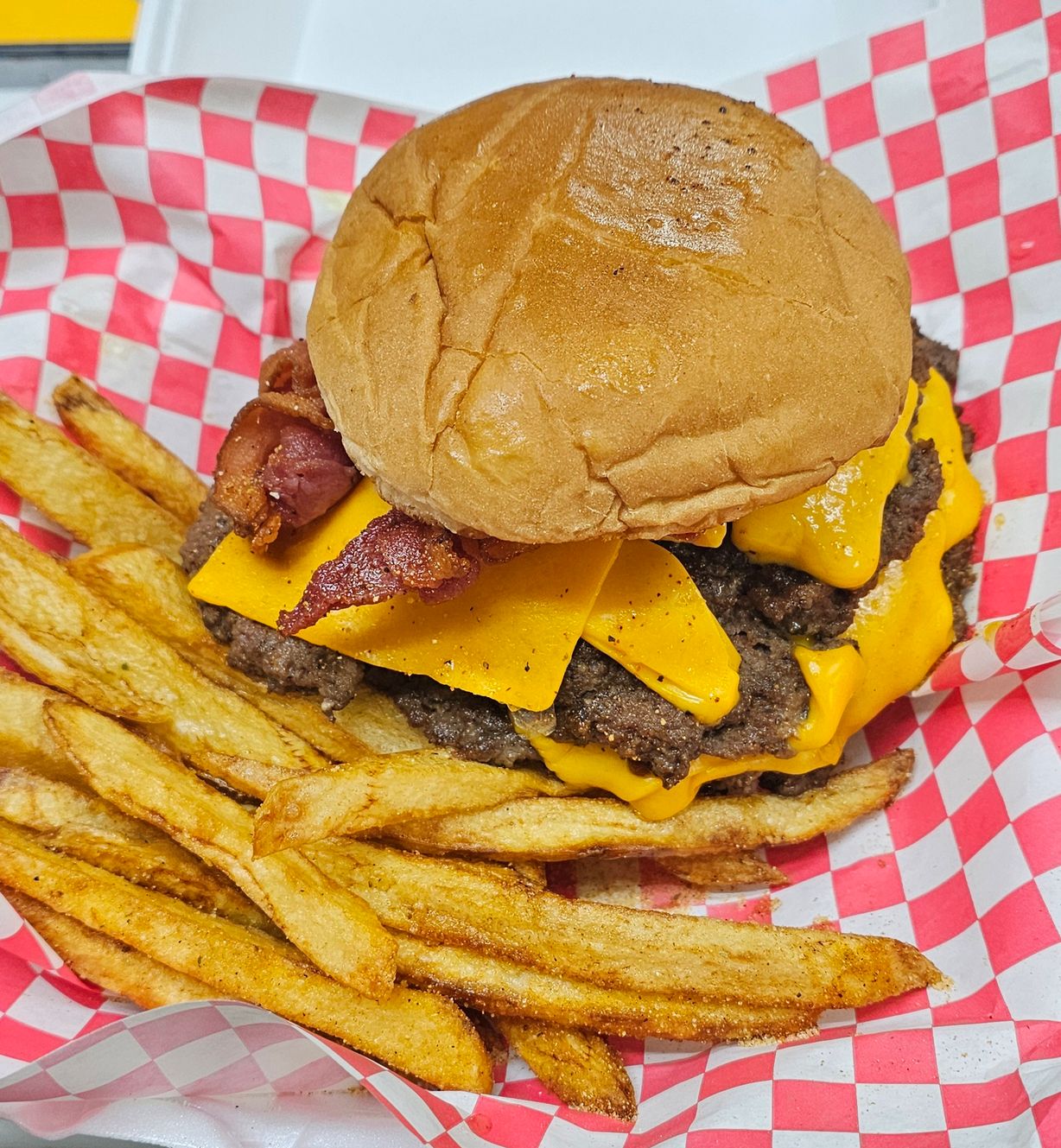 Cheeseburger Basket at BIG BOIS CHICKEN N WAFFLES in Mesquite, TX 75150 | YourMenu® Online Ordering