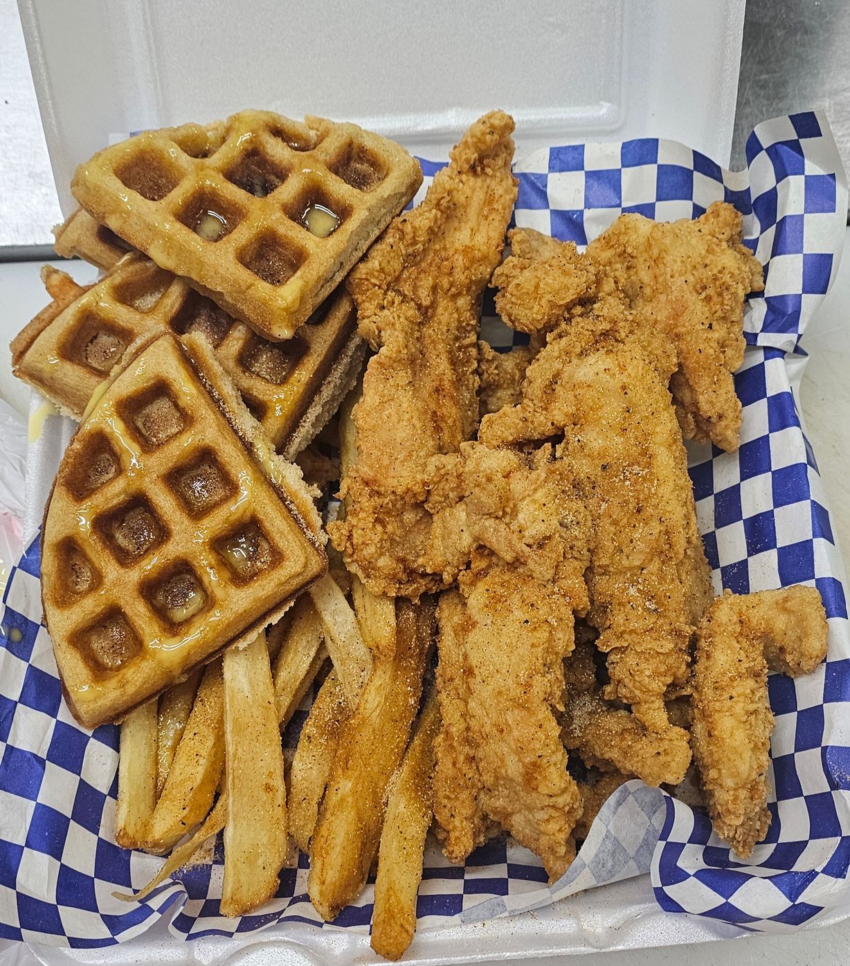 6 TENDERS at BIG BOIS CHICKEN N WAFFLES in Mesquite, TX 75150 | YourMenu® Online Ordering