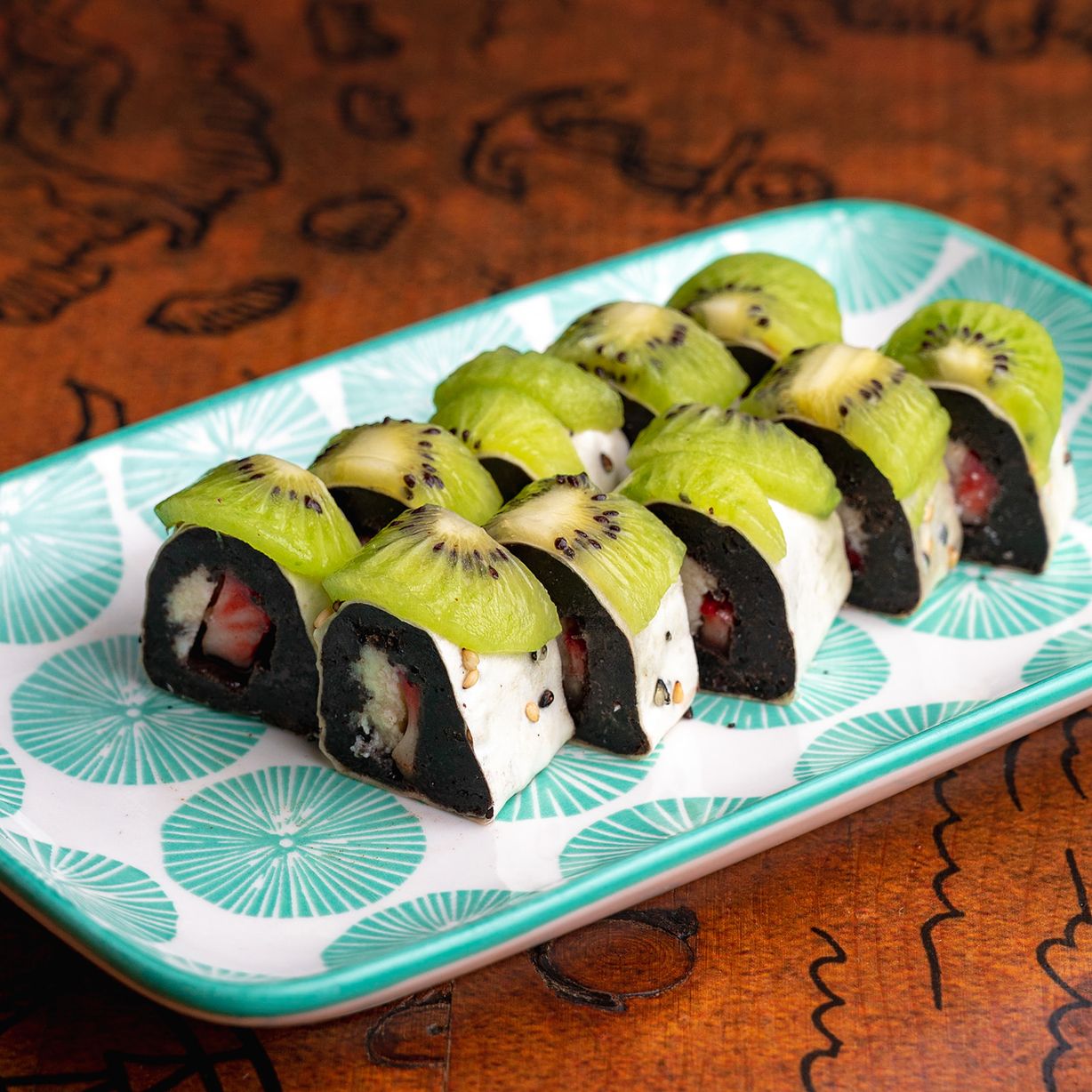 Oreo Roll at Kraken Crudo in Miami, FL 33137 | YourMenu® Online Ordering