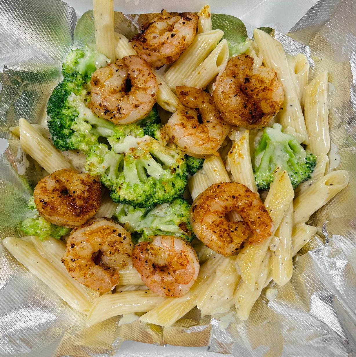 Shrimp & Broccoli Alfredo at JD SABOR REAL in Woodstock, GA 30188 | YourMenu® Online Ordering