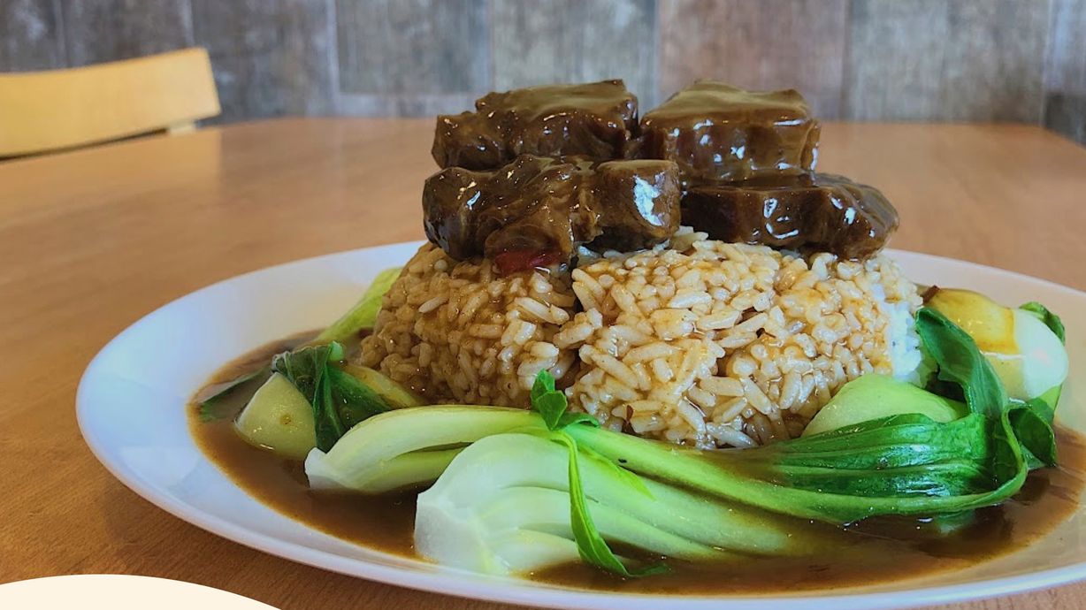 Braised Beef On Rice at Jumbo Jumbo Chicken & Tea in Ellicott City, MD 21042 | YourMenu® Online Ordering
