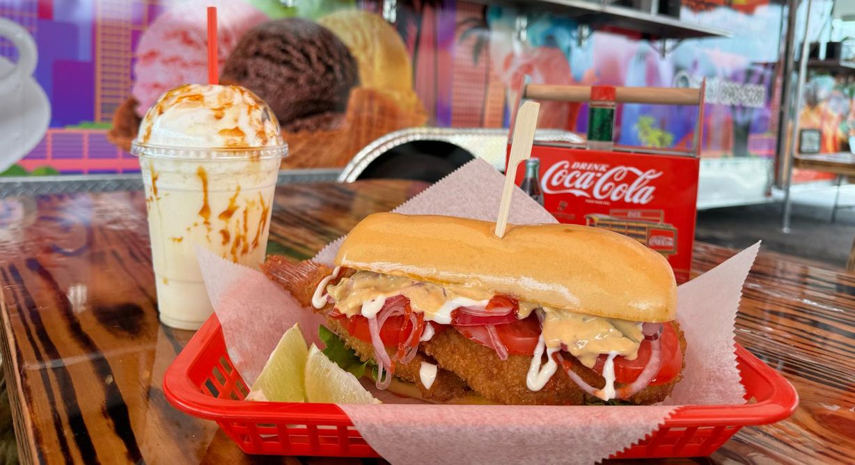 MINUTA at Crazy Burgers in Hialeah, FL 33013 | YourMenu® Online Ordering