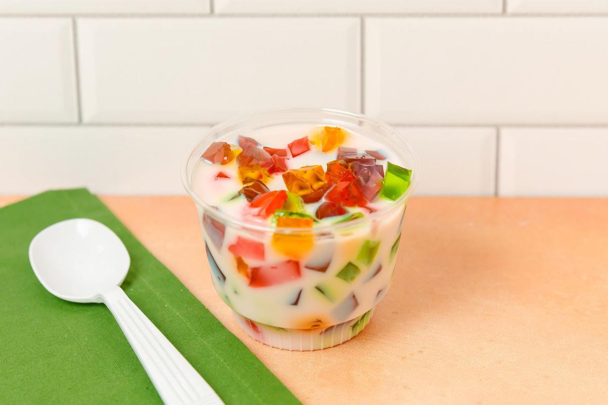 Gelatina Mosaico at La Union Bakery II in Margate, FL 33065 | YourMenu® Online Ordering