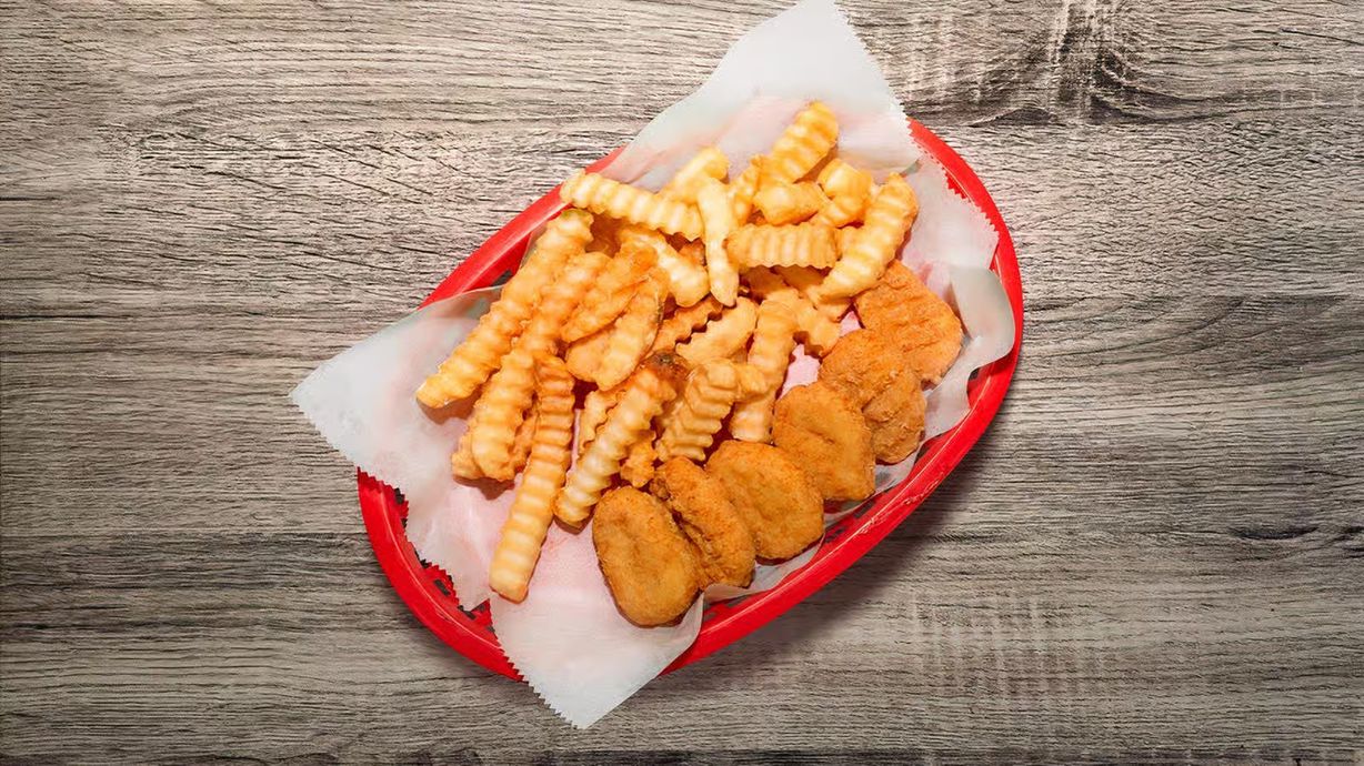 Chicken Nuggets -Kids at Q Barbe Q in West Chester Township, OH 45069 | YourMenu® Online Ordering