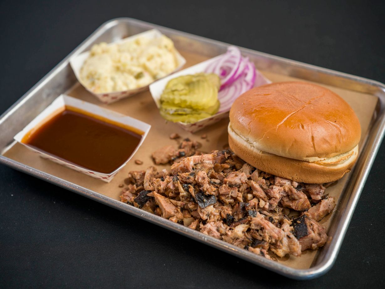 Chopped Chicken Plate at Earnest B's BBQ in Frisco, TX 75033 | YourMenu® Online Ordering