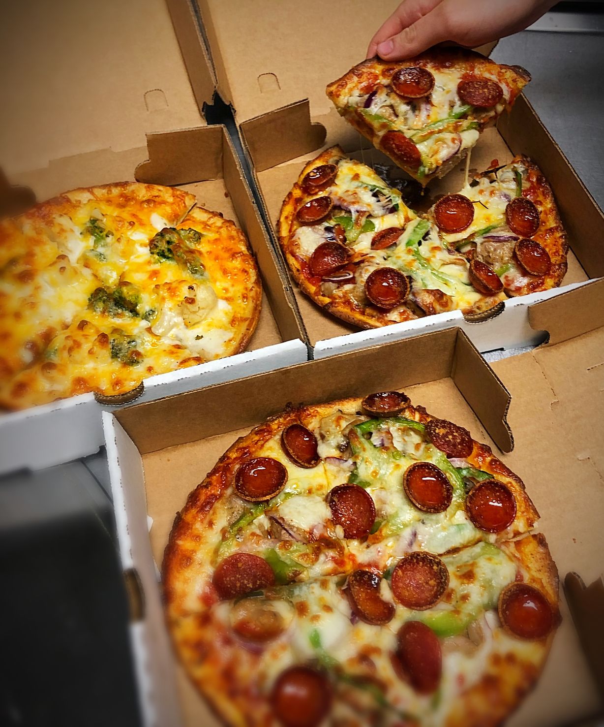 4 Cut Round Personal Specialty Pizza at HANDLEBAR CAFE in BUTLER, PA 160027724 | YourMenu® Online Ordering