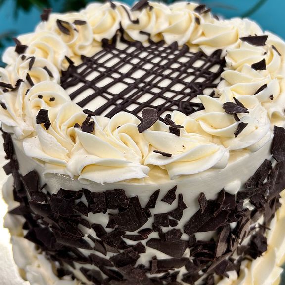 Grab n' Go Cake 6" at Antonio's Bakery and Macarons in New Windsor, NY 12553 | YourMenu® Online Ordering