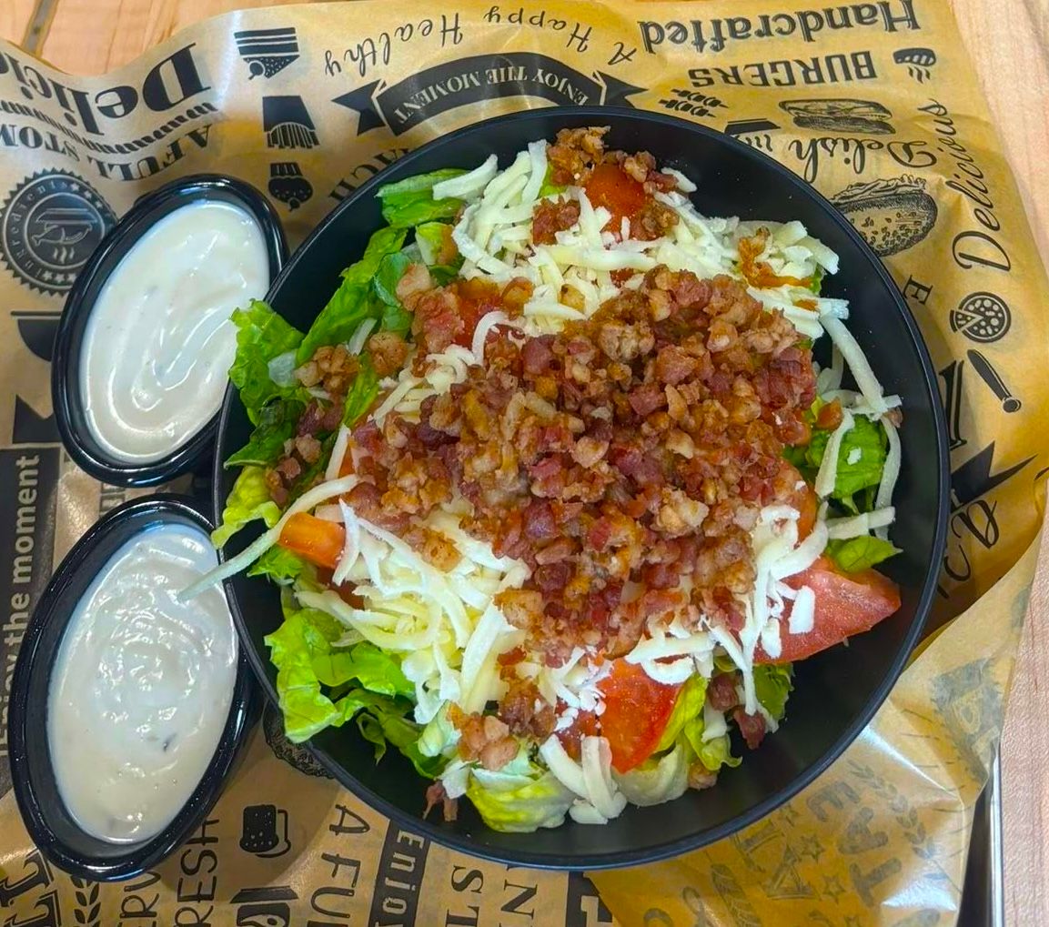 House Salad at Old School Cofé in Vinton, OH 45686 | YourMenu® Online Ordering