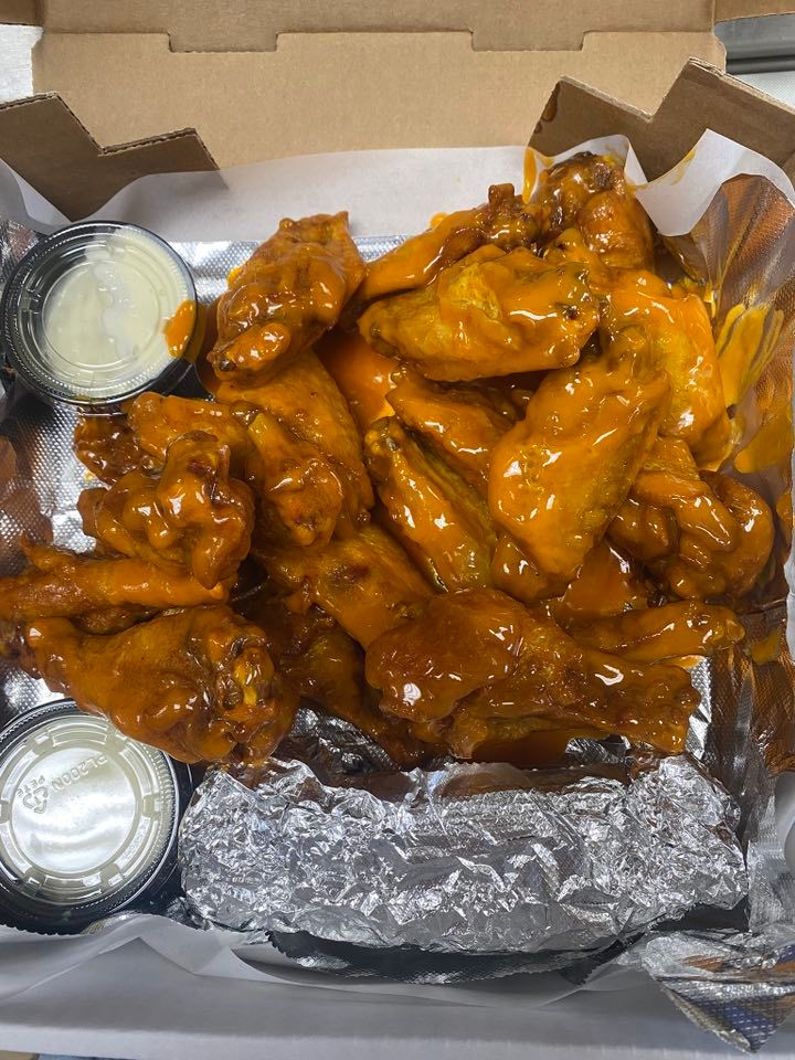 20 Wings at The Village Pizzeria in East Amherst, NY 14051 | YourMenu® Online Ordering
