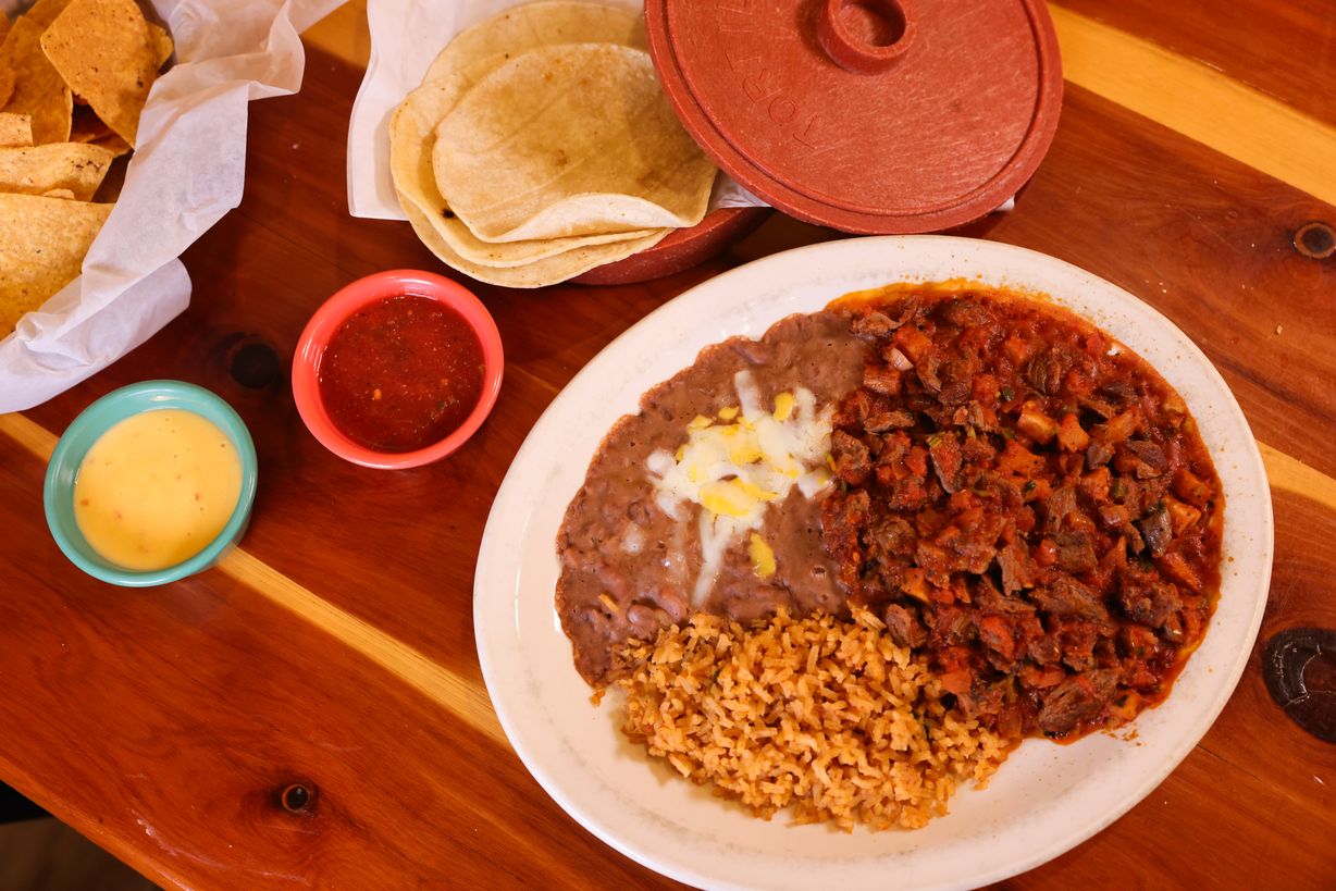 L37. Guiso at Bradford Cafe in Montalba, TX 75853 | YourMenu® Online Ordering