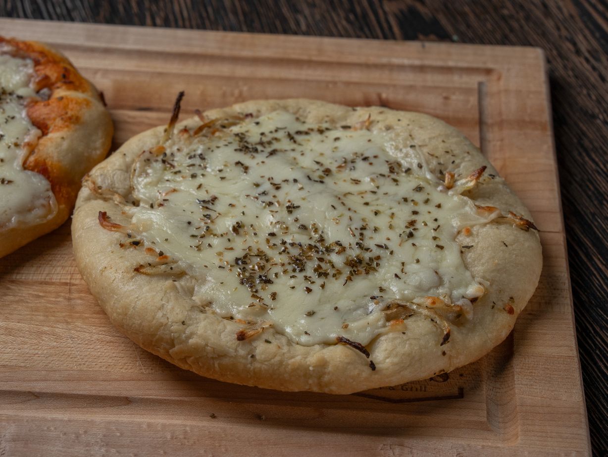 Pizzeta con Queso  at Bodegon de Lucho in Doral, FL 33166 | YourMenu® Online Ordering