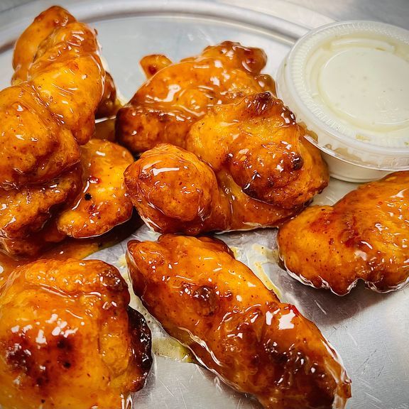 8pc Boneless at Moxee Pizza  in Moxee, WA 98936 | YourMenu® Online Ordering