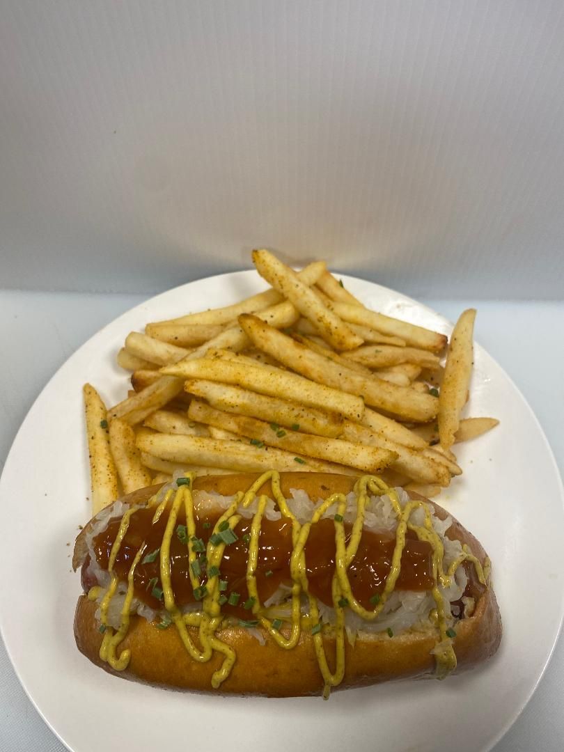 New Yorker & Side at STREET EATZ EXPRESS (RAILROAD SQ) in TALLAHASSEE, FL 32310 | YourMenu® Online Ordering