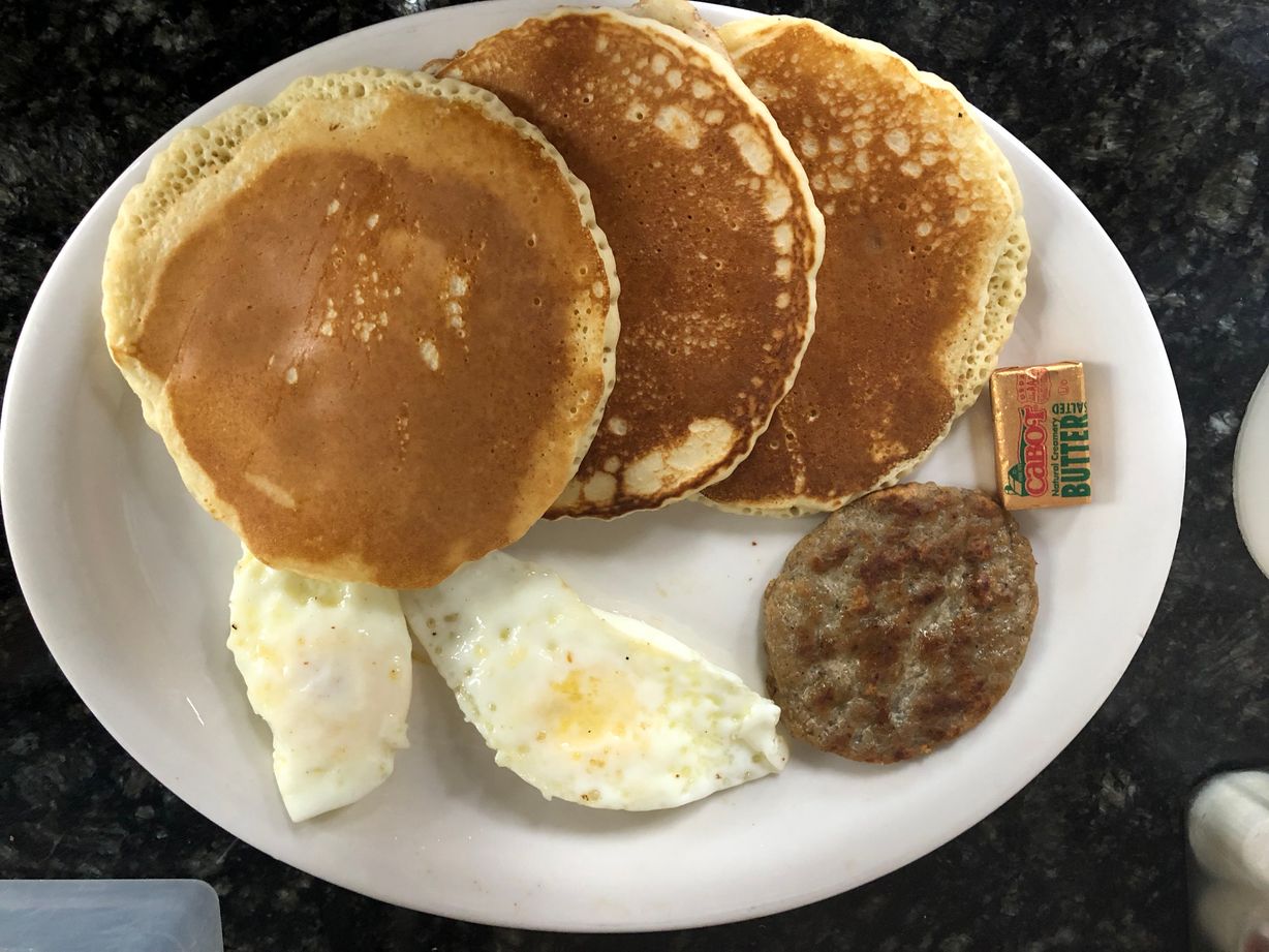 3 Pancakes at Pollo a la Vista Restaurant in GAITHERSBURG, MD 20877 | YourMenu® Online Ordering
