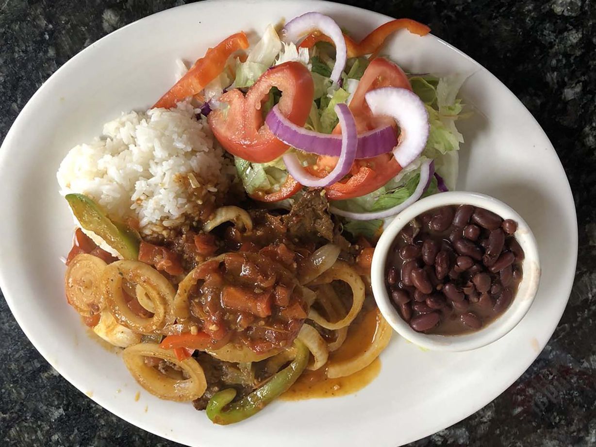 Pollo Saltado at Pollo a la Vista Restaurant in GAITHERSBURG, MD 20877 | YourMenu® Online Ordering