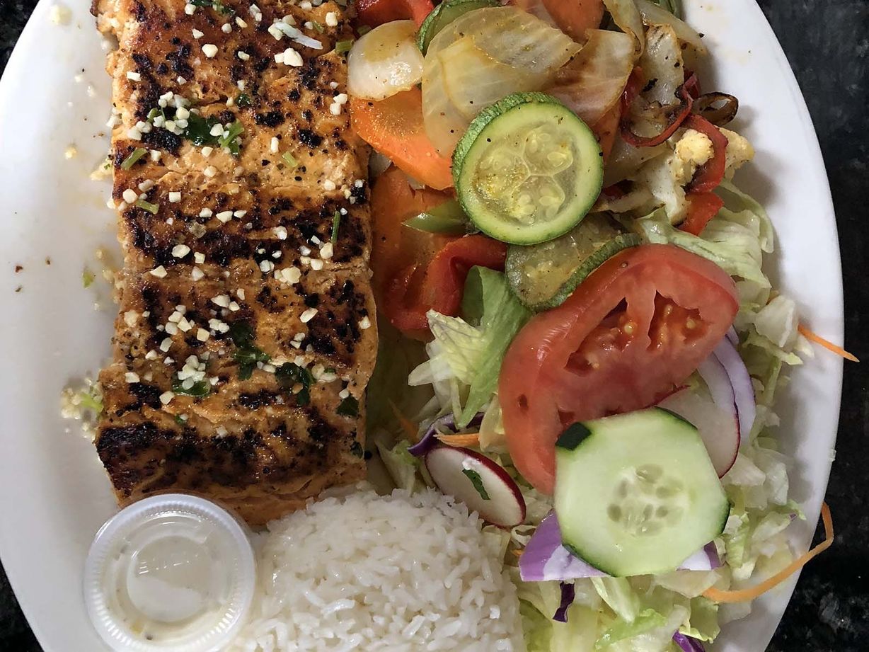 Salmon at Pollo a la Vista Restaurant in GAITHERSBURG, MD 20877 | YourMenu® Online Ordering