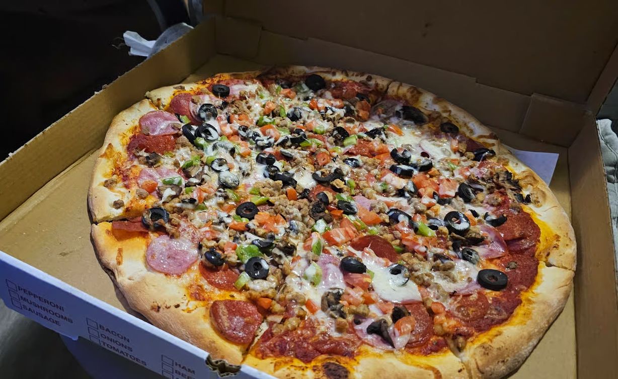 18'' Supreme at Joe's Italian - Hempstea in HEMPSTEAD, TX 77445 | YourMenu® Online Ordering