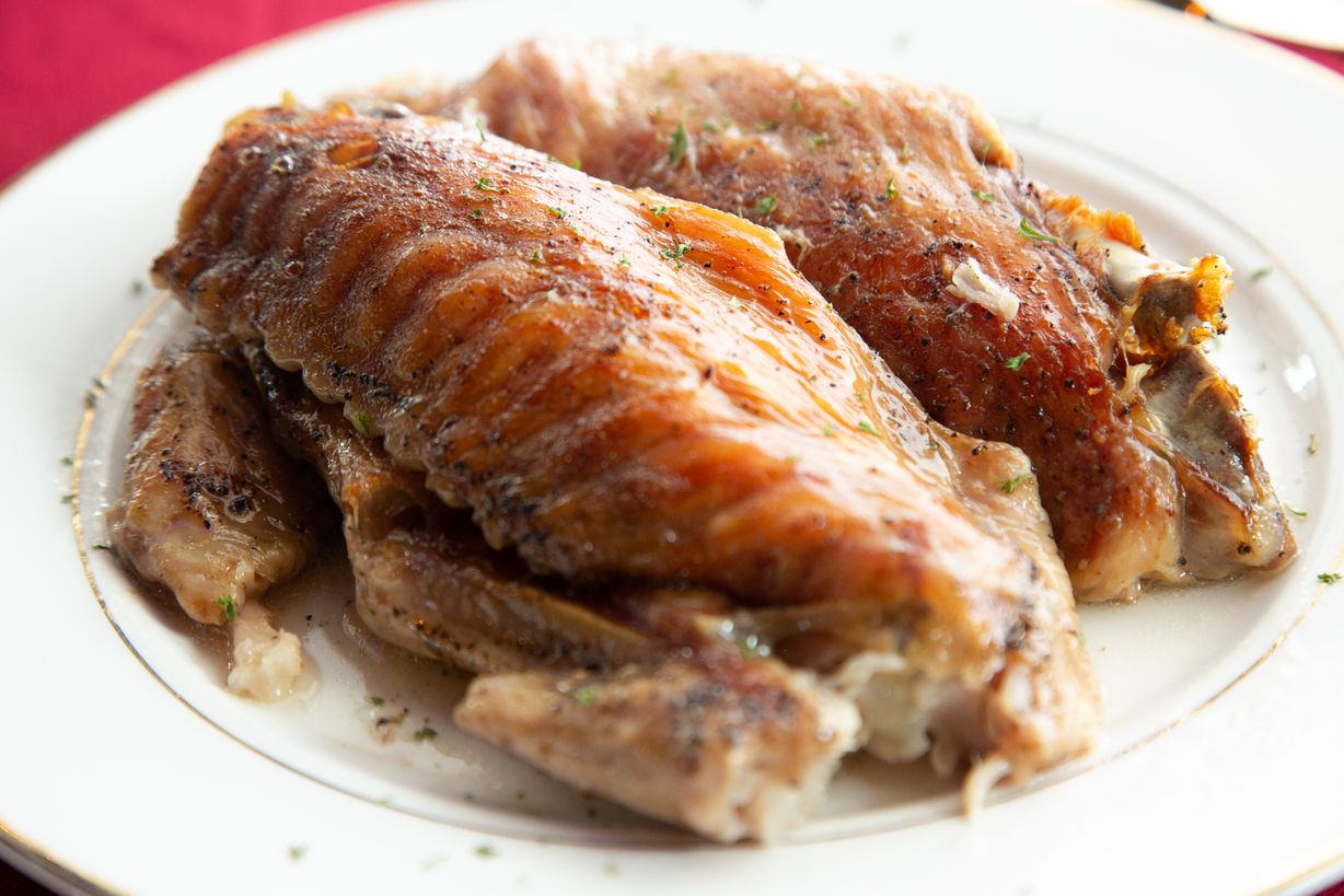 Turkey Wing Platter at EllaRay's Cafe in District Heights, MD 20747 | YourMenu® Online Ordering