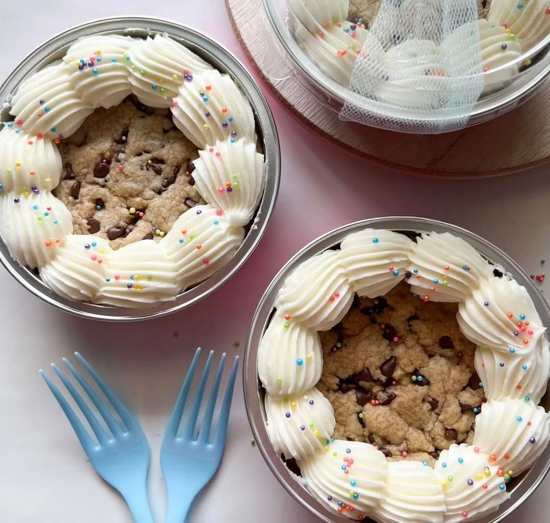 Tin - Large  (Cookie Cake) at SMALLCAKES  in Temple, TX 76502-0007 | YourMenu® Online Ordering