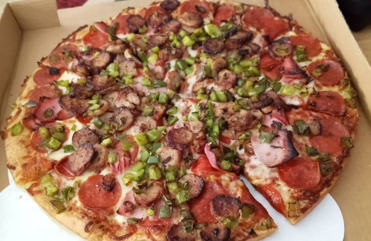 LG 4 Topping at Arundel House of Pizza in Arundel, ME 04046 | YourMenu® Online Ordering
