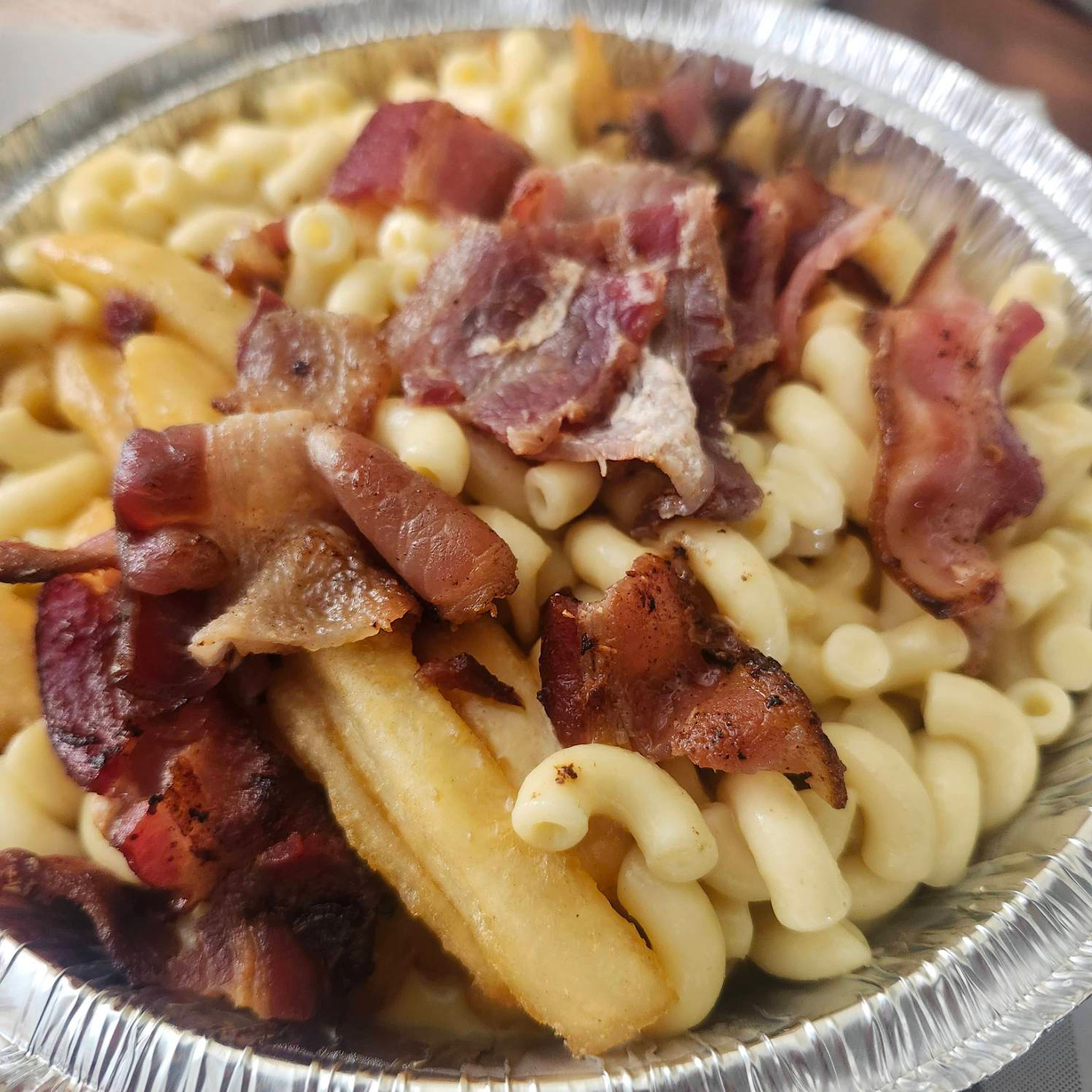 Loaded Mac+Chs Fries at Arundel House of Pizza in Arundel, ME 04046 | YourMenu® Online Ordering