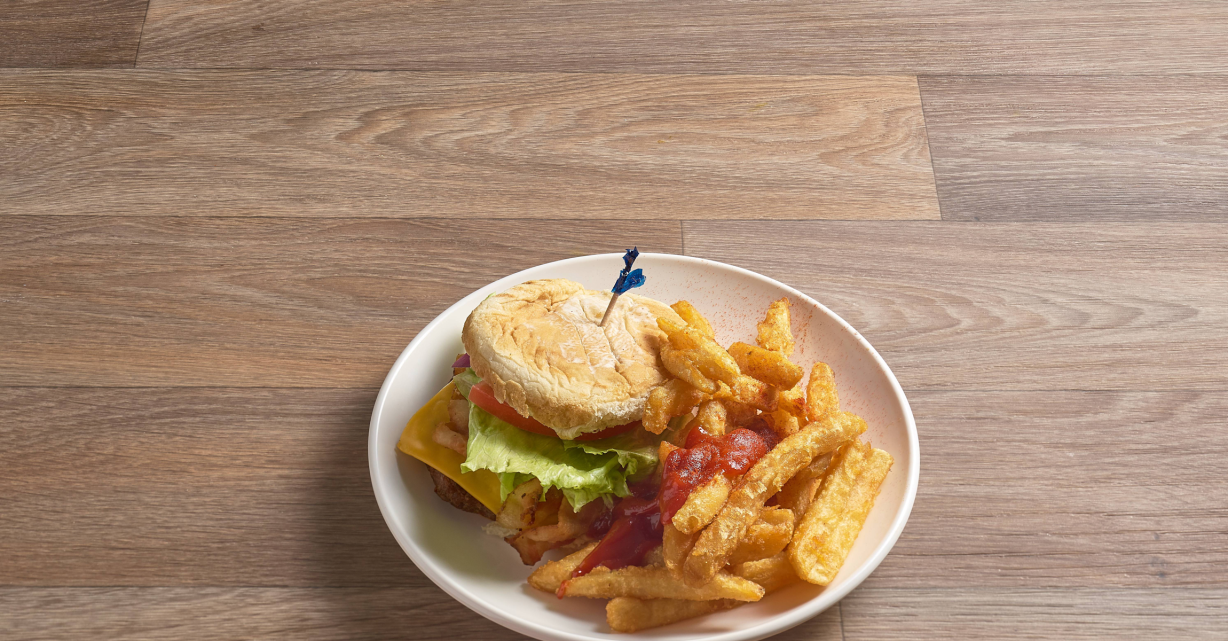 Cheese Burger at Spencerville Deli in Spencerville, MD 20868 | YourMenu® Online Ordering