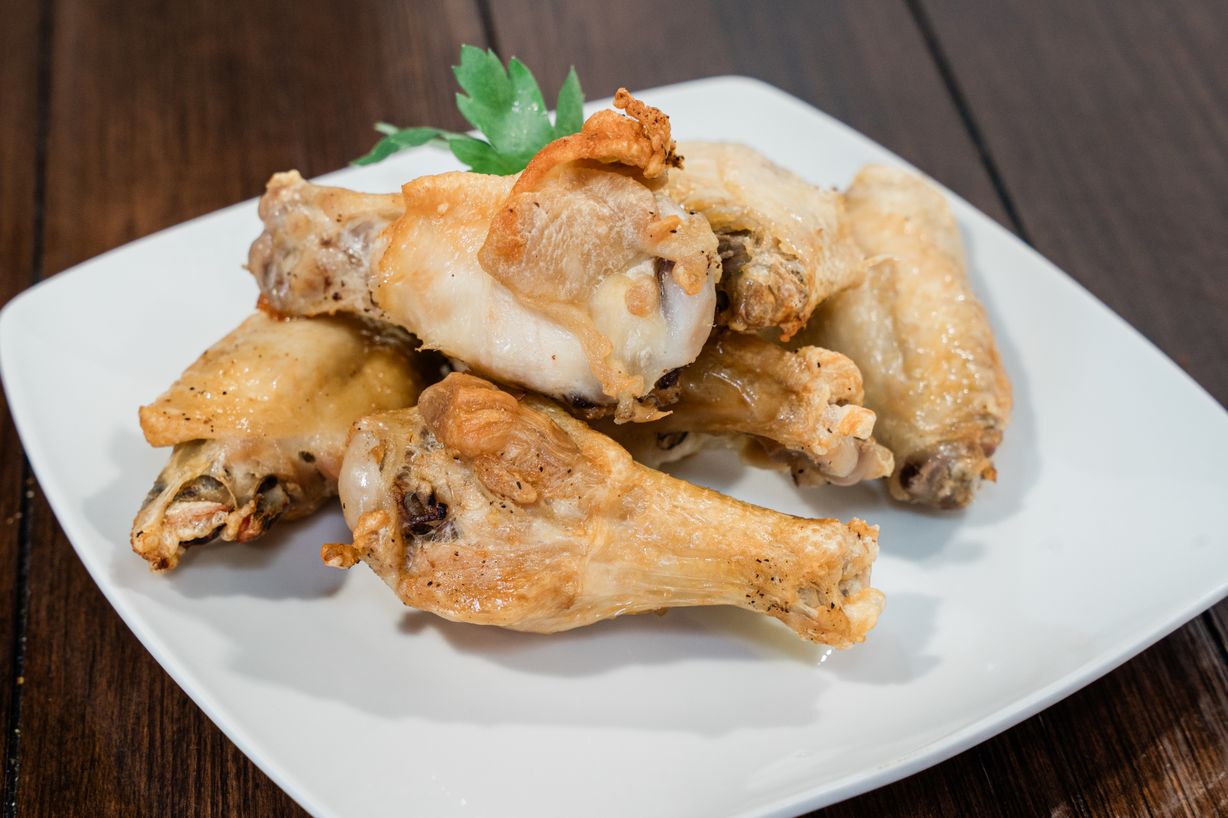 6 Chicken Wings at Grandma's Ice Cream & Waffles in ROCKVILLE, MD 208501394 | YourMenu Online Ordering