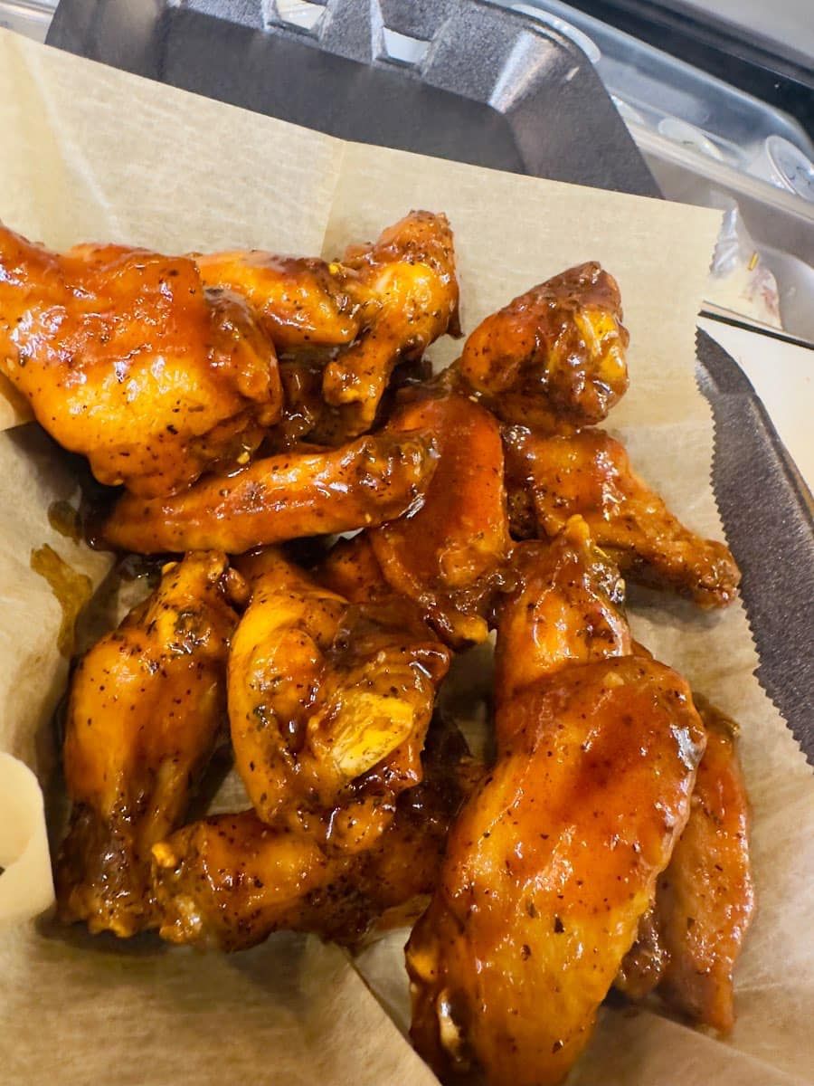 12 Wings at JERSEY HUSTLE WALDENS CREEK in PIGEON FORGE, TN 378627799 | YourMenu Online Ordering