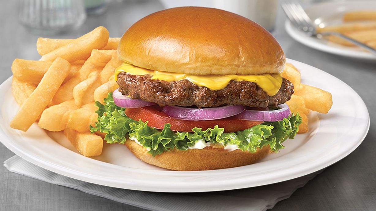 Cheese Burger Con Papas at Kellys Station Cafe in Port St. Lucie, FL 34983 | YourMenu Online Ordering