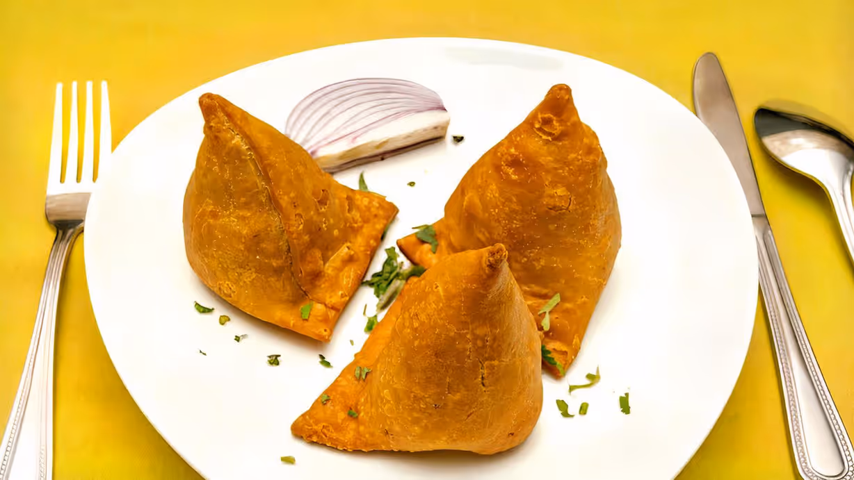 Vegetable Samosa (3 pcs) at London Tandoori in Brooklyn, NY 11211 | YourMenu® Online Ordering