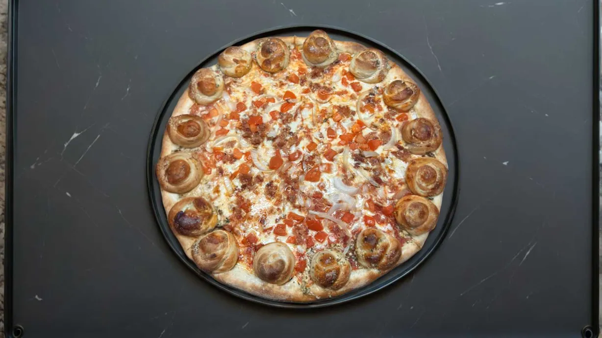 "18 Garlic Knot Pizza at Mama’s Pizza Express (Statesville) in Statesville, NC 28677-3439 | YourMenu® Online Ordering "18 Garlic Knot Pizza at Mama’s Pizza Express (Statesville) in Statesville, NC 28677-3439 | YourMenu® Online Ordering